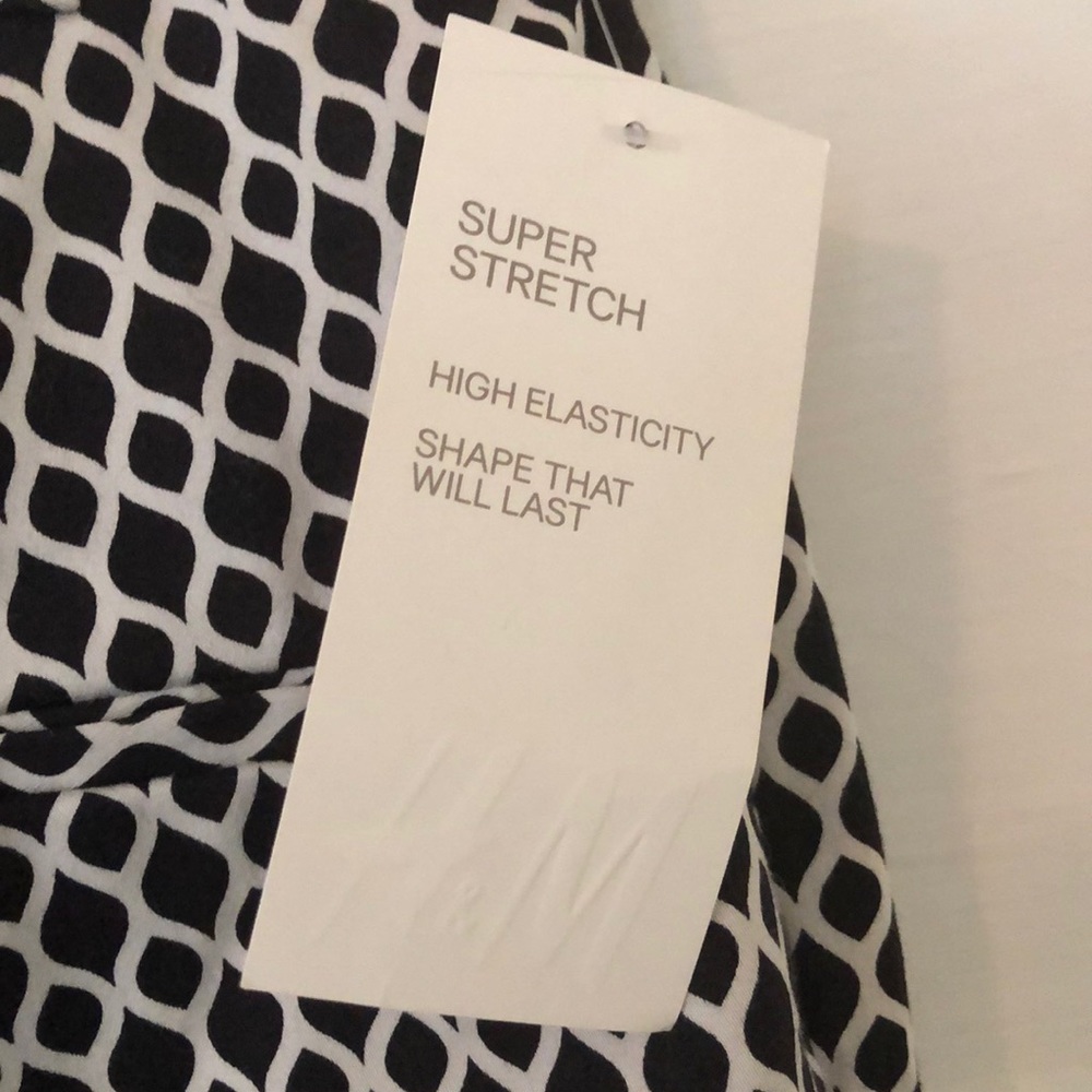 H & M Patterned Pants - Picture 8 of 8